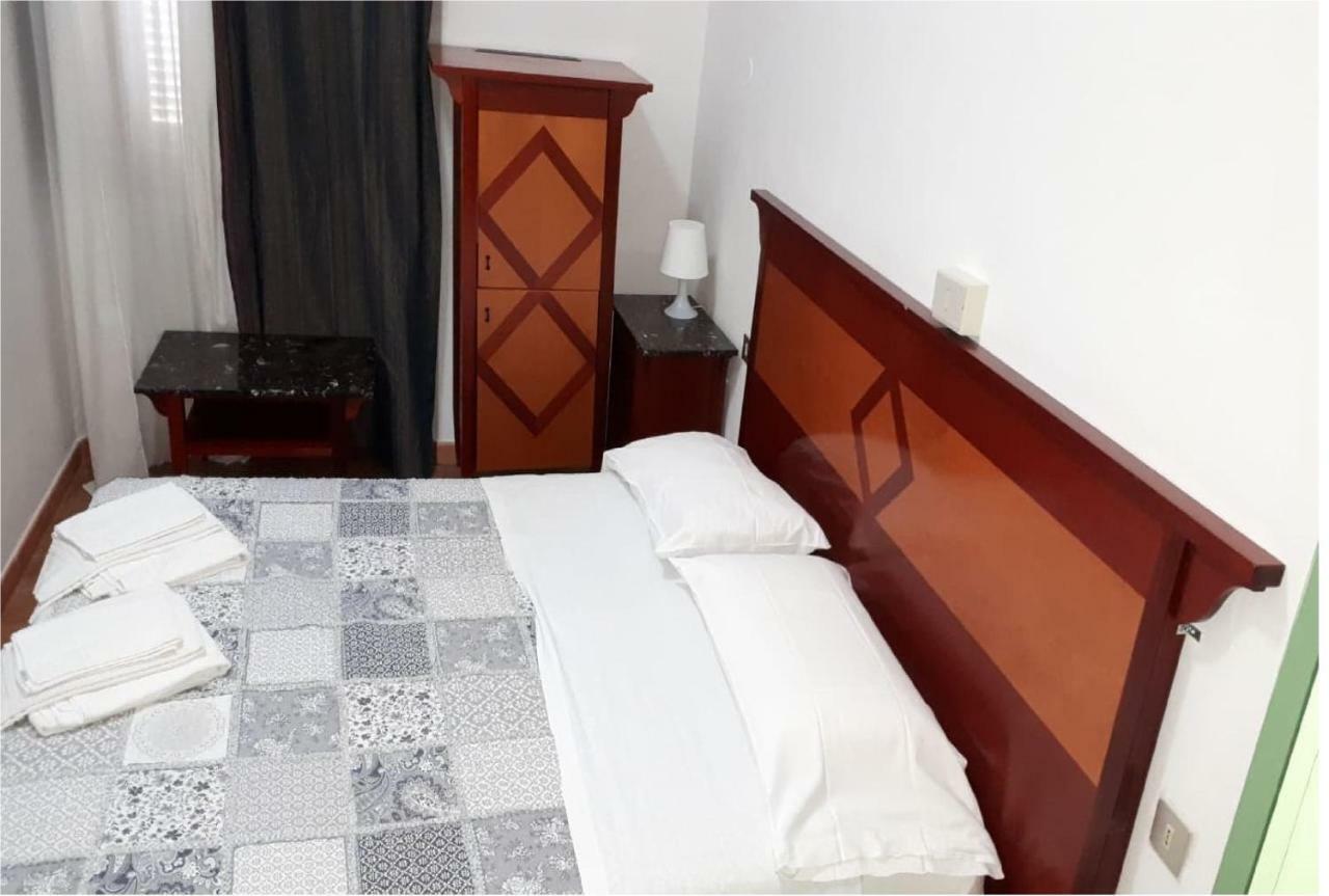 Hotel Stella Follonica Buitenkant foto