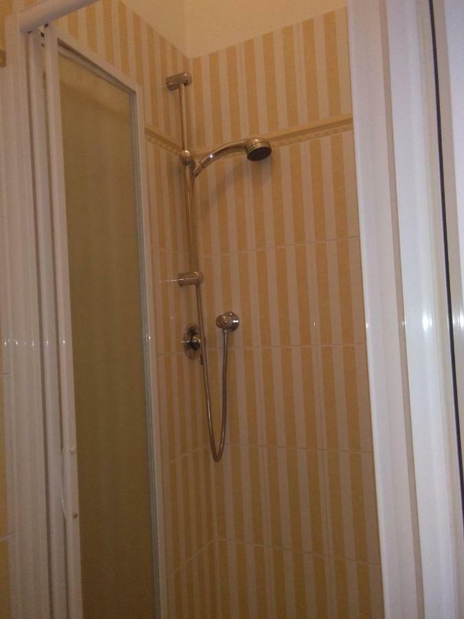Hotel Stella Follonica Buitenkant foto