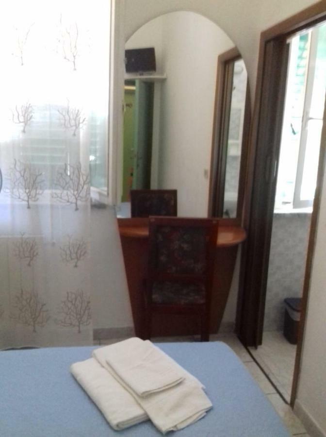 Hotel Stella Follonica Buitenkant foto